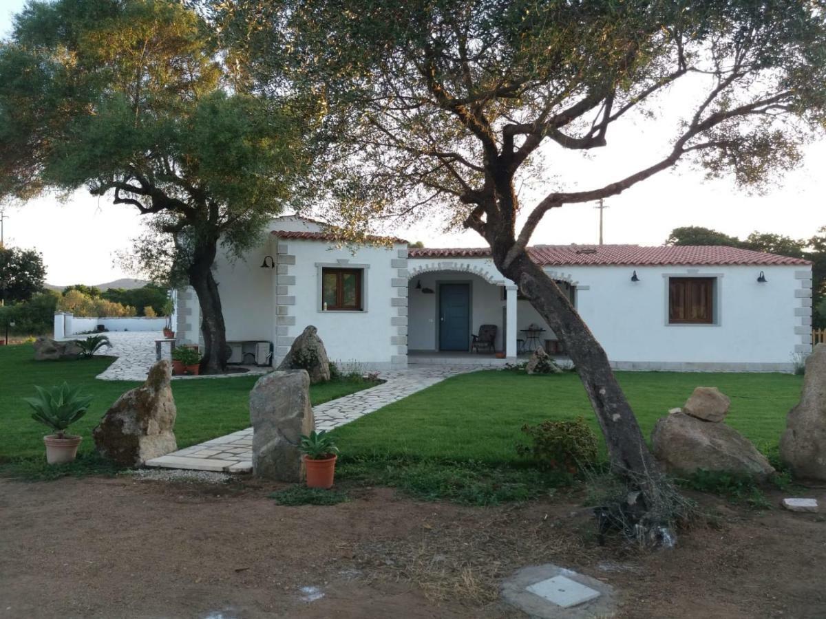 Lu Antu Alloggi Agrituristici Arzachena Eksteriør billede